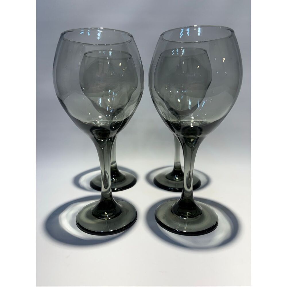 Dark wine glasses